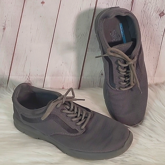 VANS 1.5 MONO LIGHT PEWTER GREY ULTRACUSH LITE SNEAKERS SHOES WOMENS SIZE 8 - Picture 1 of 17